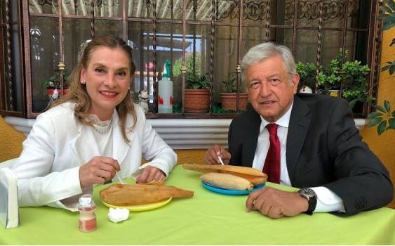 amlo tamales beatriz esposa